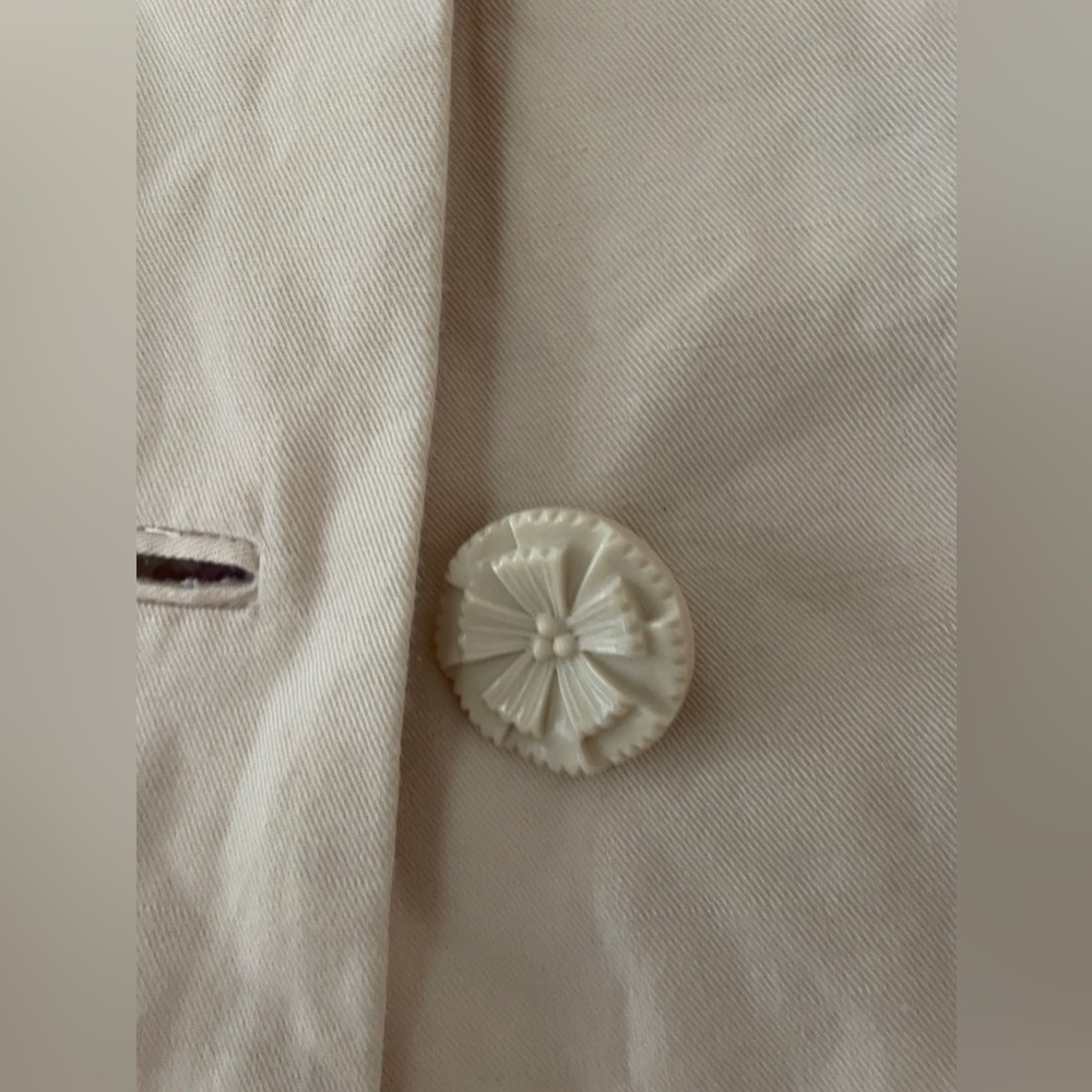 Elevenses Cropped Blazer - Picture 4 of 6